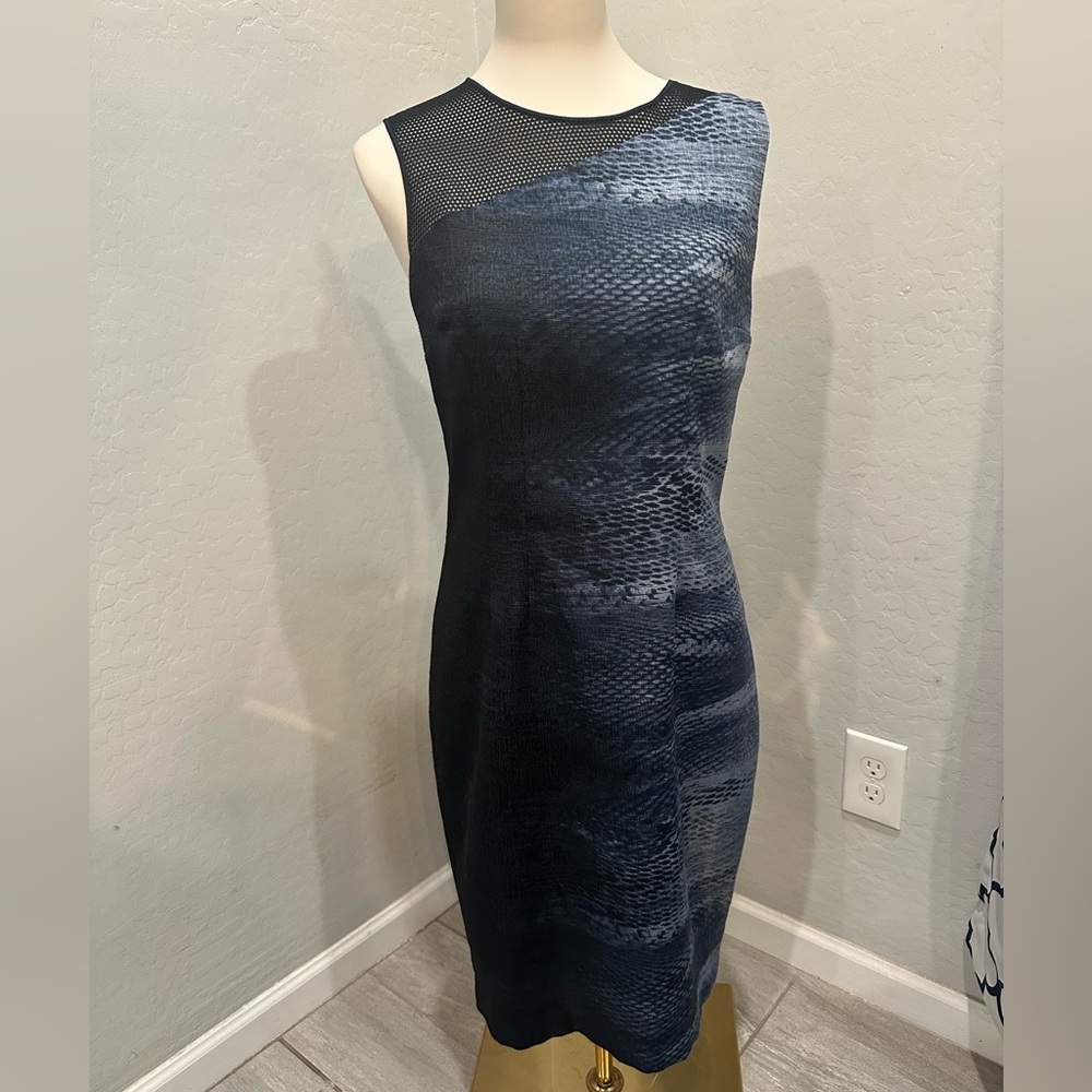 T Tahari‎ One Shoulder Textured Dress - Navy